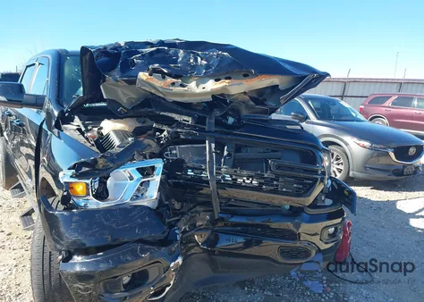 2024 Ram 1500 Big Horn 4X4 5'7 Box из США, поврежденный, VIN 1C6RRFFG9RN189730